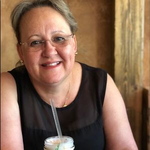 Meet your Posher, Saira